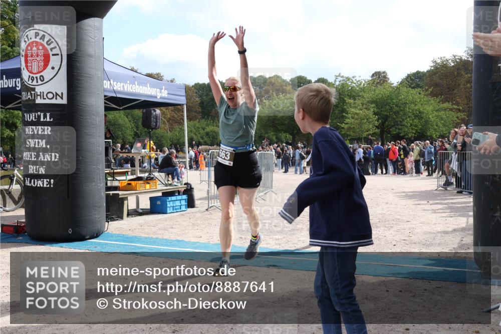 14.09.2025 - Stadtparktriathlon Strokosch-Dieckow http://msf.ph/oto/8887641 14.09.2025 11:44:56 Ziel 663 meine-sportfotos.de