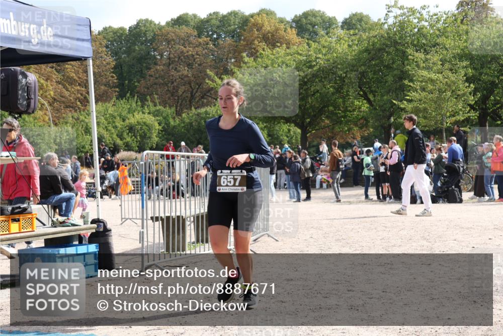 14.09.2025 - Stadtparktriathlon Strokosch-Dieckow http://msf.ph/oto/8887671 14.09.2025 11:46:25 Ziel 657 meine-sportfotos.de