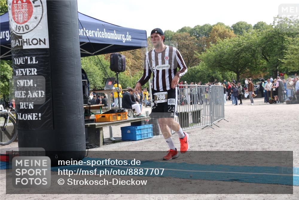 14.09.2025 - Stadtparktriathlon Strokosch-Dieckow http://msf.ph/oto/8887707 14.09.2025 11:47:14 Ziel 786, 791, 802 meine-sportfotos.de