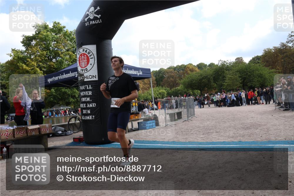14.09.2025 - Stadtparktriathlon Strokosch-Dieckow http://msf.ph/oto/8887712 14.09.2025 11:47:22 Ziel 791 meine-sportfotos.de