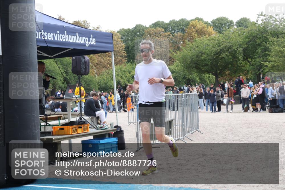 14.09.2025 - Stadtparktriathlon Strokosch-Dieckow http://msf.ph/oto/8887726 14.09.2025 11:48:30 Ziel 668, 808, 847 meine-sportfotos.de