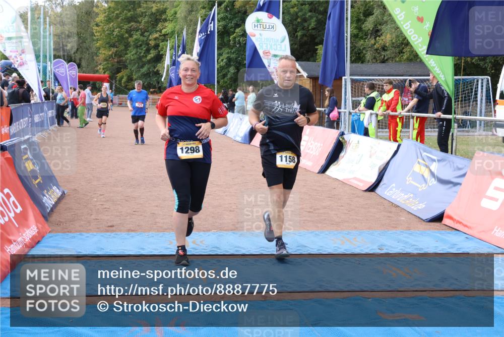 14.09.2025 - Airport Race Strokosch-Dieckow http://msf.ph/oto/8887775 14.09.2025 12:56:27 Ziel 121, 1004, 1158, 1165, 1298 meine-sportfotos.de