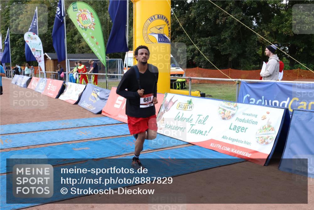 14.09.2025 - Airport Race Strokosch-Dieckow http://msf.ph/oto/8887829 14.09.2025 12:56:50 Ziel 681, 905, 971, 4257 meine-sportfotos.de