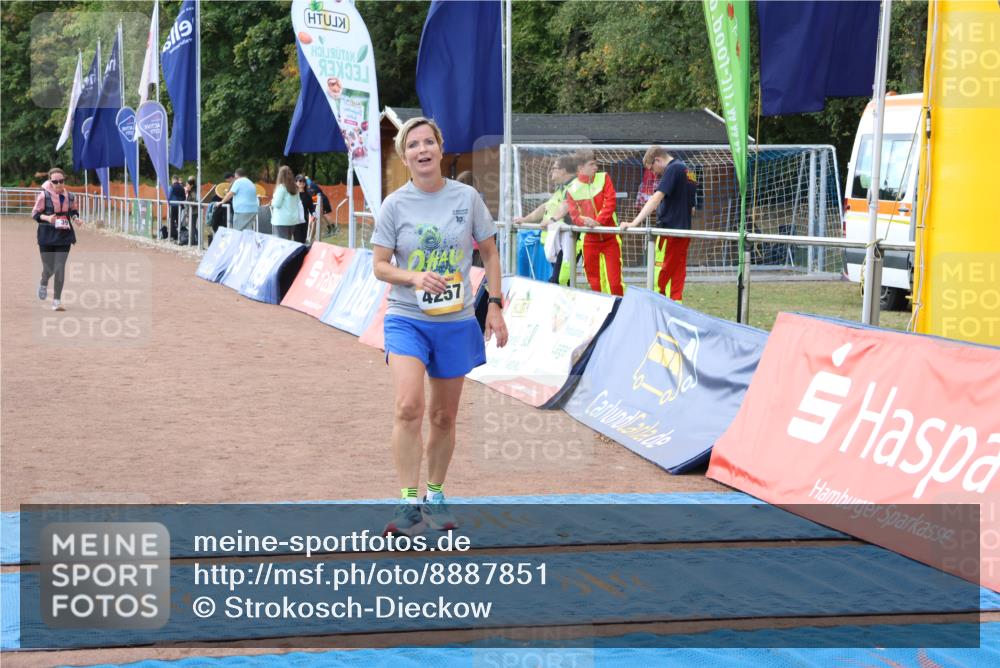 14.09.2025 - Airport Race Strokosch-Dieckow http://msf.ph/oto/8887851 14.09.2025 12:56:54 Ziel 39, 905, 4257 meine-sportfotos.de