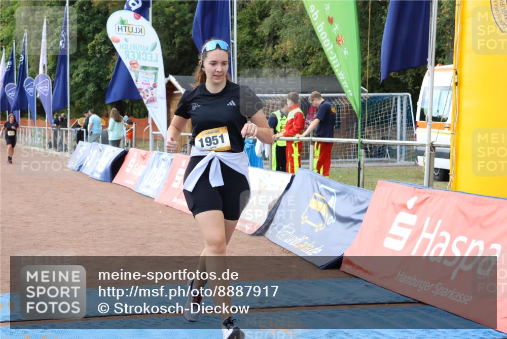 14.09.2025 - Airport Race Strokosch-Dieckow http://msf.ph/oto/8887917 14.09.2025 12:57:10 Ziel 1263, 1834, 1951 meine-sportfotos.de