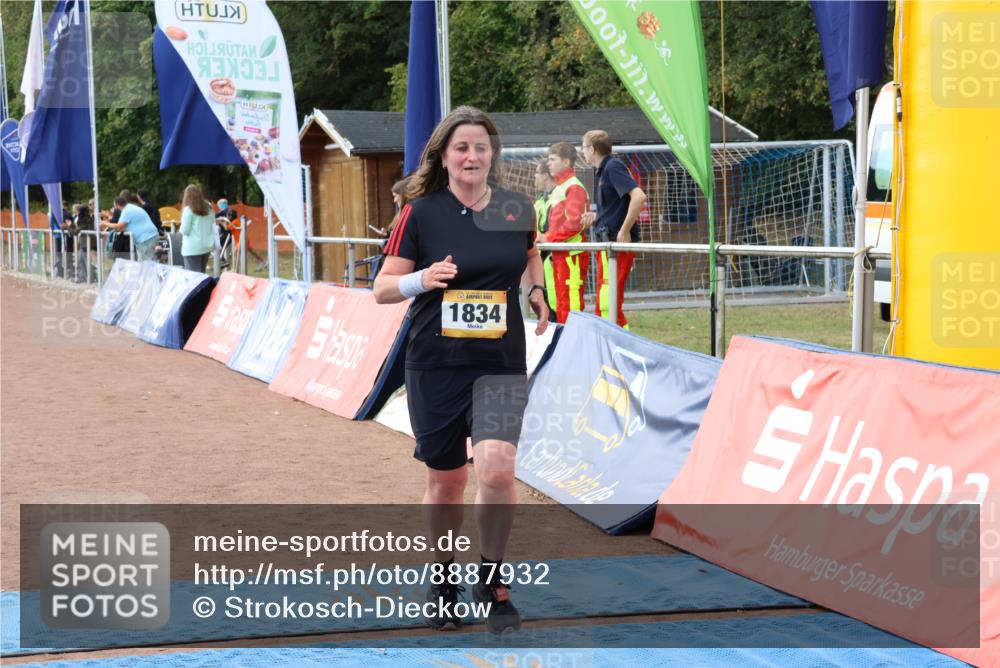 14.09.2025 - Airport Race Strokosch-Dieckow http://msf.ph/oto/8887932 14.09.2025 12:57:19 Ziel 691, 1718, 1834 meine-sportfotos.de