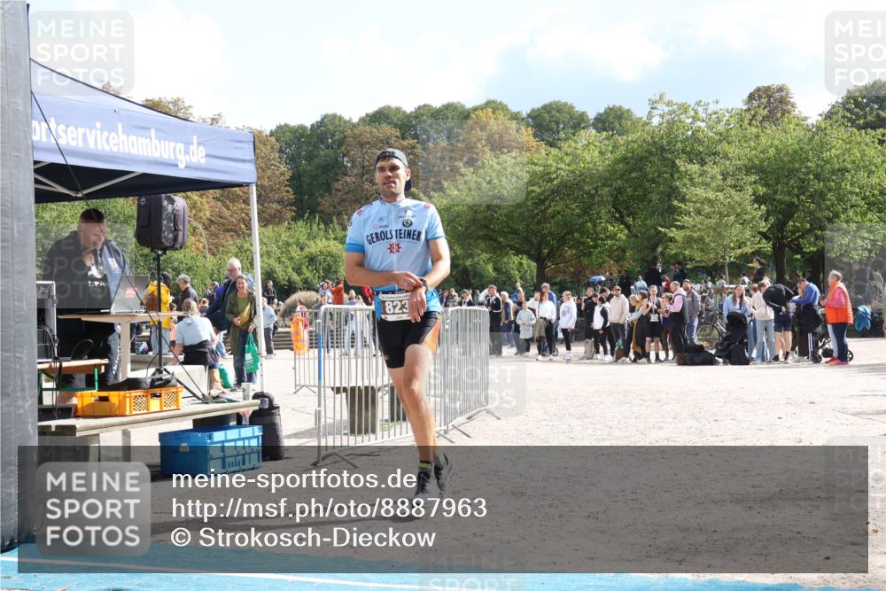 14.09.2025 - Stadtparktriathlon Strokosch-Dieckow http://msf.ph/oto/8887963 14.09.2025 11:55:30 Ziel 823 meine-sportfotos.de