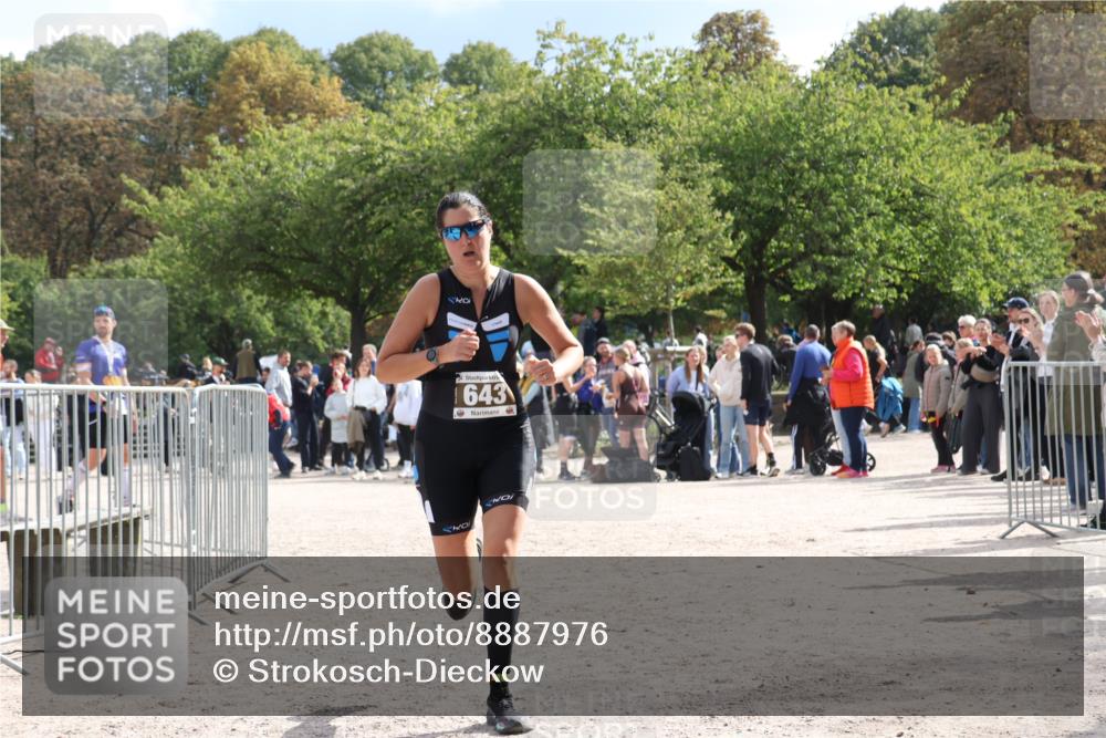 14.09.2025 - Stadtparktriathlon Strokosch-Dieckow http://msf.ph/oto/8887976 14.09.2025 11:55:53 Ziel 643, 797 meine-sportfotos.de