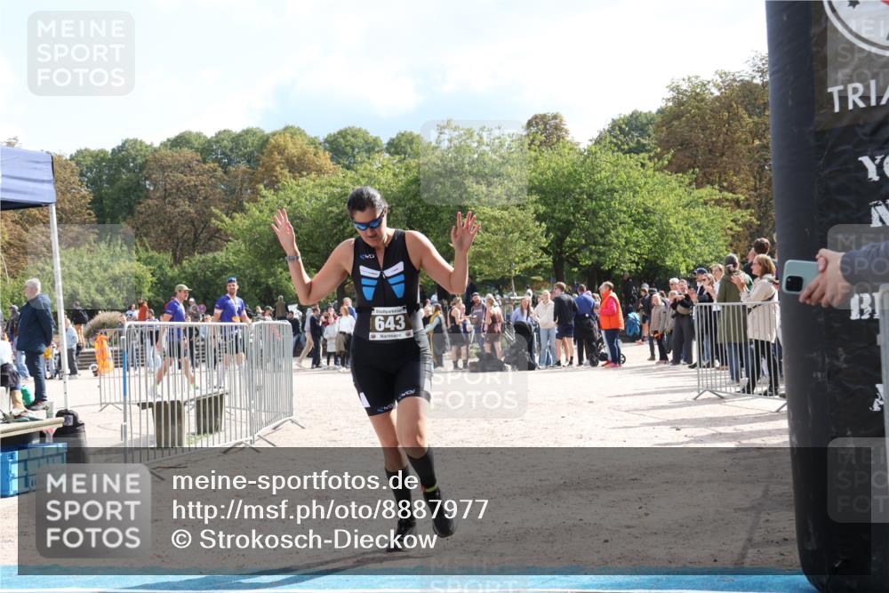 14.09.2025 - Stadtparktriathlon Strokosch-Dieckow http://msf.ph/oto/8887977 14.09.2025 11:55:54 Ziel 643, 797 meine-sportfotos.de