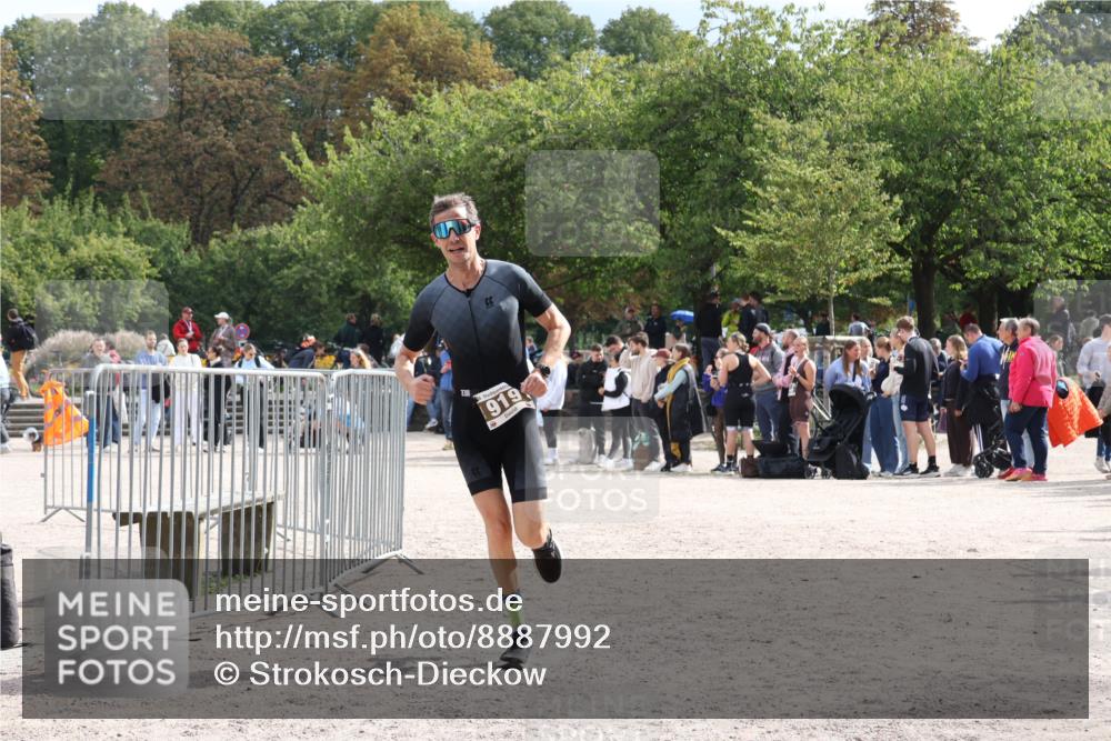 14.09.2025 - Stadtparktriathlon Strokosch-Dieckow http://msf.ph/oto/8887992 14.09.2025 11:57:08 Ziel 919 meine-sportfotos.de