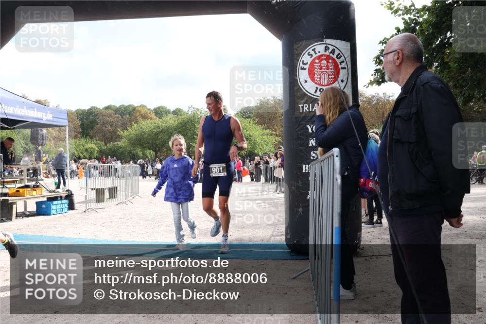 14.09.2025 - Stadtparktriathlon Strokosch-Dieckow http://msf.ph/oto/8888006 14.09.2025 11:57:24 Ziel 679, 901 meine-sportfotos.de