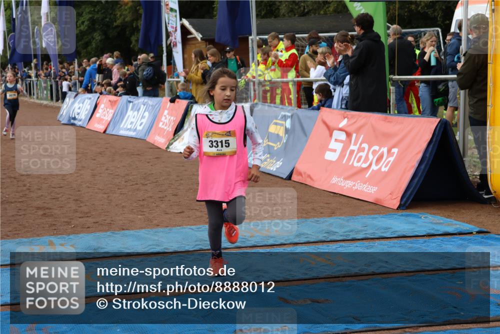 14.09.2025 - Airport Race Strokosch-Dieckow http://msf.ph/oto/8888012 14.09.2025 10:31:02 Ziel 3078, 3144, 3315 meine-sportfotos.de