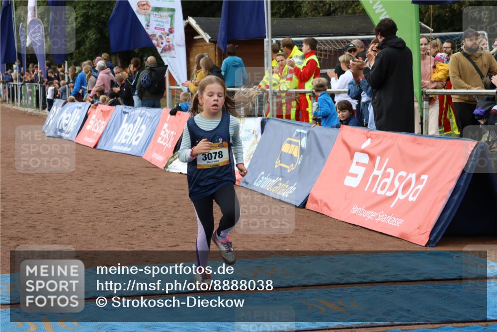 14.09.2025 - Airport Race Strokosch-Dieckow http://msf.ph/oto/8888038 14.09.2025 10:31:06 Ziel 3078, 3315 meine-sportfotos.de