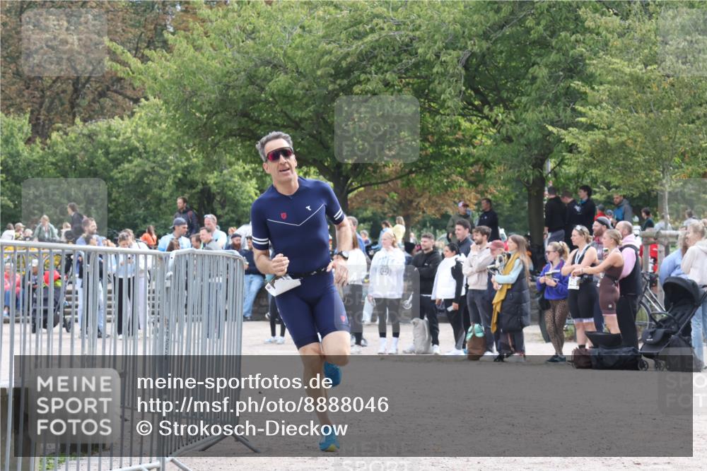 14.09.2025 - Stadtparktriathlon Strokosch-Dieckow http://msf.ph/oto/8888046 14.09.2025 11:59:11 Ziel 889 meine-sportfotos.de
