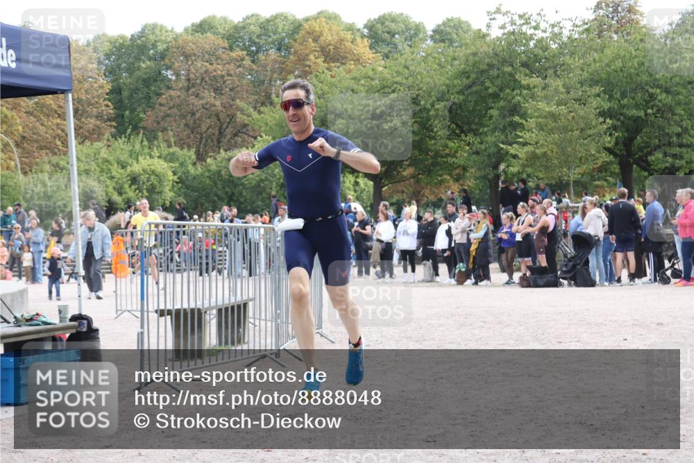 14.09.2025 - Stadtparktriathlon Strokosch-Dieckow http://msf.ph/oto/8888048 14.09.2025 11:59:13 Ziel 841, 889, 905 meine-sportfotos.de
