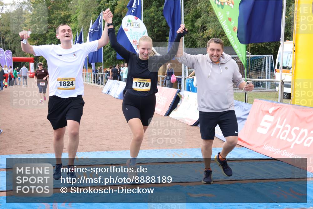 14.09.2025 - Airport Race Strokosch-Dieckow http://msf.ph/oto/8888189 14.09.2025 12:58:12 Ziel 165, 1824, 2131 meine-sportfotos.de