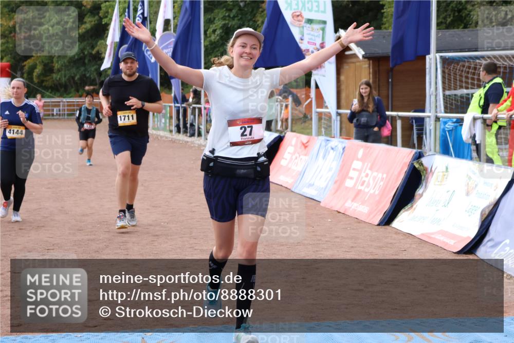 14.09.2025 - Airport Race Strokosch-Dieckow http://msf.ph/oto/8888301 14.09.2025 12:58:49 Ziel 27, 132, 1711, 4144 meine-sportfotos.de