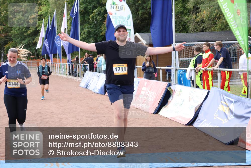14.09.2025 - Airport Race Strokosch-Dieckow http://msf.ph/oto/8888343 14.09.2025 12:58:51 Ziel 27, 132, 1711, 4144 meine-sportfotos.de