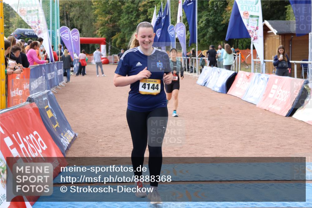 14.09.2025 - Airport Race Strokosch-Dieckow http://msf.ph/oto/8888368 14.09.2025 12:58:53 Ziel 27, 132, 1711, 4144 meine-sportfotos.de