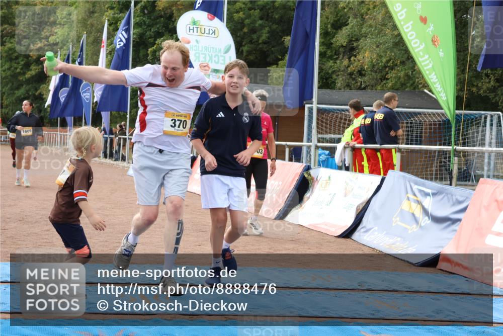 14.09.2025 - Airport Race Strokosch-Dieckow http://msf.ph/oto/8888476 14.09.2025 12:59:57 Ziel 370, 1146, 1380, 1584, 1609, 2183, 4103 meine-sportfotos.de