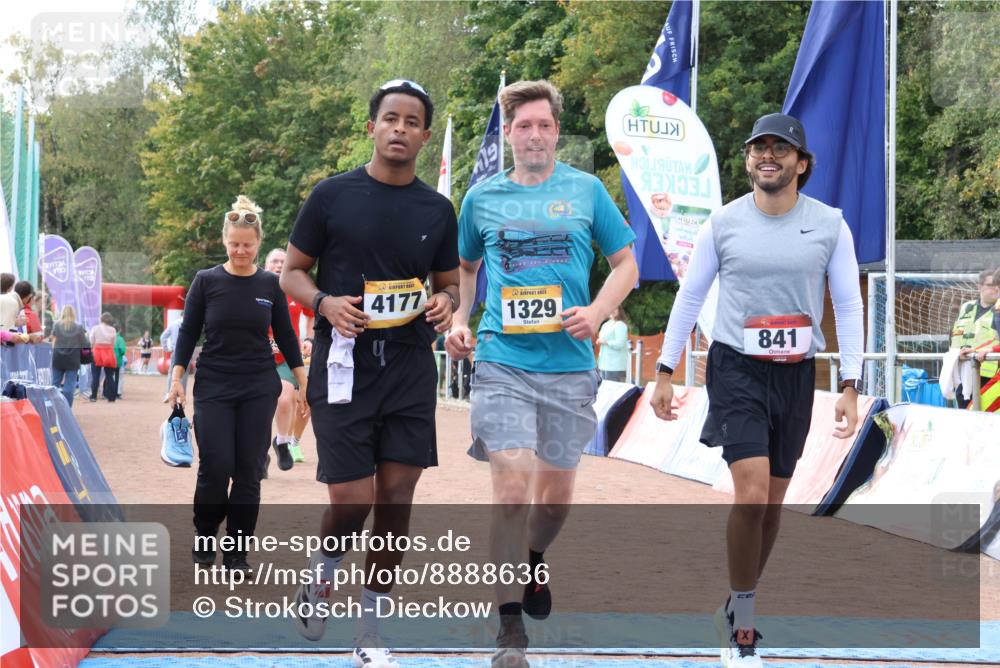 14.09.2025 - Airport Race Strokosch-Dieckow http://msf.ph/oto/8888636 14.09.2025 13:00:16 Ziel 251, 325, 499, 841, 1329, 4177 meine-sportfotos.de