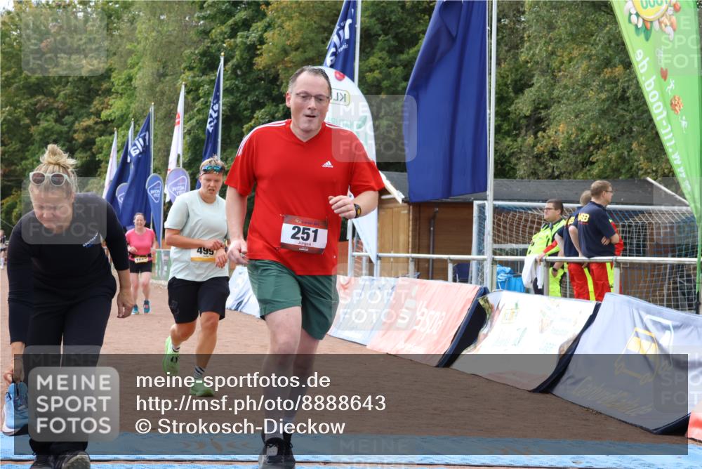 14.09.2025 - Airport Race Strokosch-Dieckow http://msf.ph/oto/8888643 14.09.2025 13:00:19 Ziel 251, 499, 841, 1177, 1329, 1509, 4177 meine-sportfotos.de