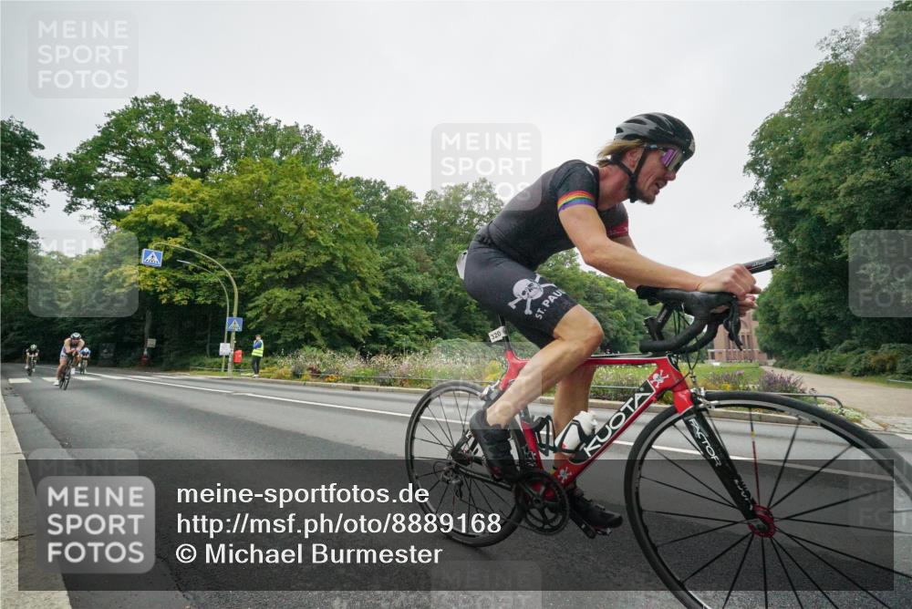 14.09.2025 - Stadtparktriathlon Michael Burmester http://msf.ph/oto/8889168 14.09.2025 09:06:02 Radfahren 306, 307, 320, 335, 356, 412, 431, 480 meine-sportfotos.de