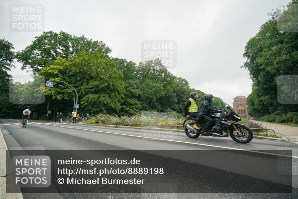 14.09.2025 - Stadtparktriathlon Michael Burmester http://msf.ph/oto/8889198 14.09.2025 09:06:57 Radfahren 397 meine-sportfotos.de