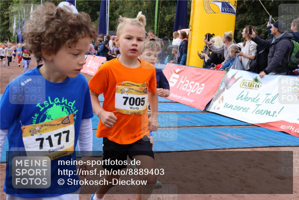 14.09.2025 - Airport Race Strokosch-Dieckow http://msf.ph/oto/8889403 14.09.2025 11:20:41 Ziel  meine-sportfotos.de