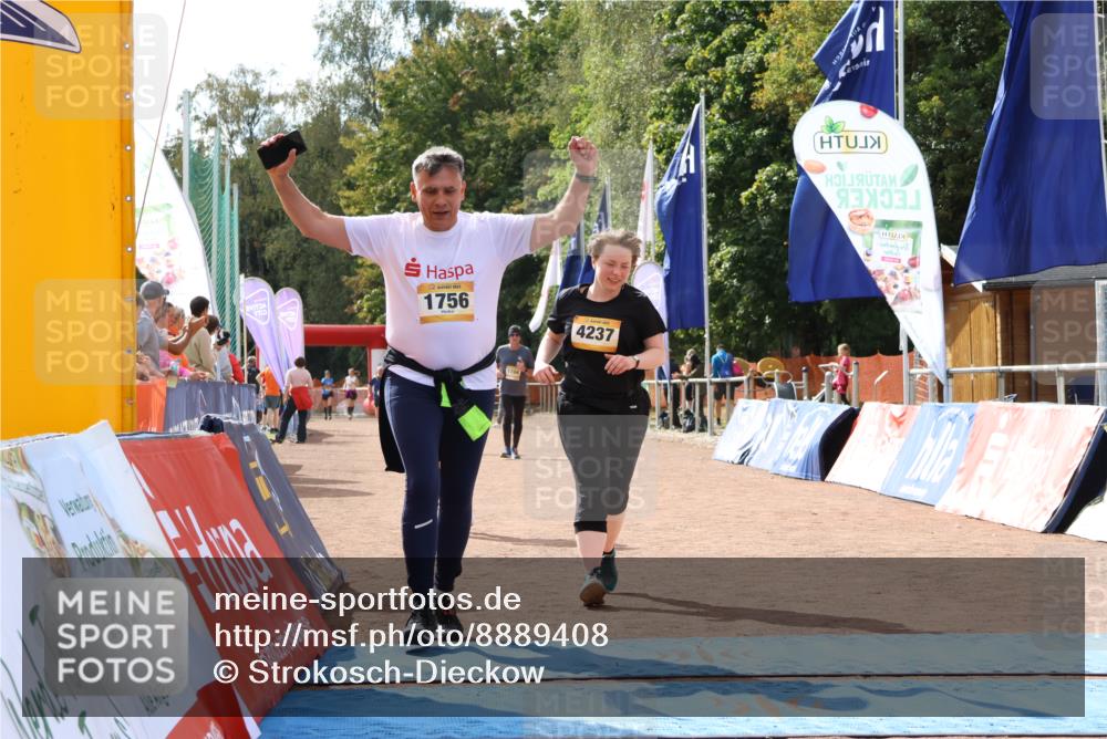 14.09.2025 - Airport Race Strokosch-Dieckow http://msf.ph/oto/8889408 14.09.2025 13:03:54 Ziel 581, 1756, 4237 meine-sportfotos.de