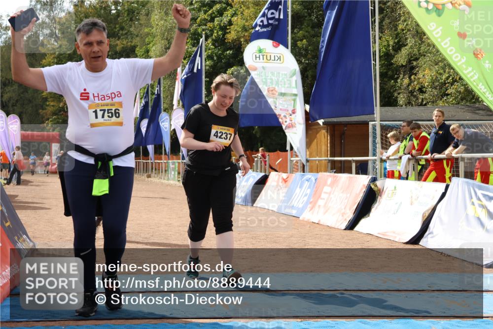 14.09.2025 - Airport Race Strokosch-Dieckow http://msf.ph/oto/8889444 14.09.2025 13:03:55 Ziel 581, 1756, 4237 meine-sportfotos.de