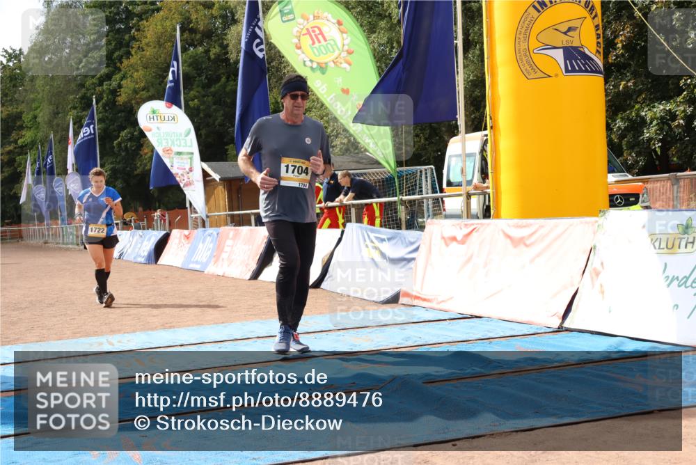 14.09.2025 - Airport Race Strokosch-Dieckow http://msf.ph/oto/8889476 14.09.2025 13:04:07 Ziel 957, 1704, 1722 meine-sportfotos.de