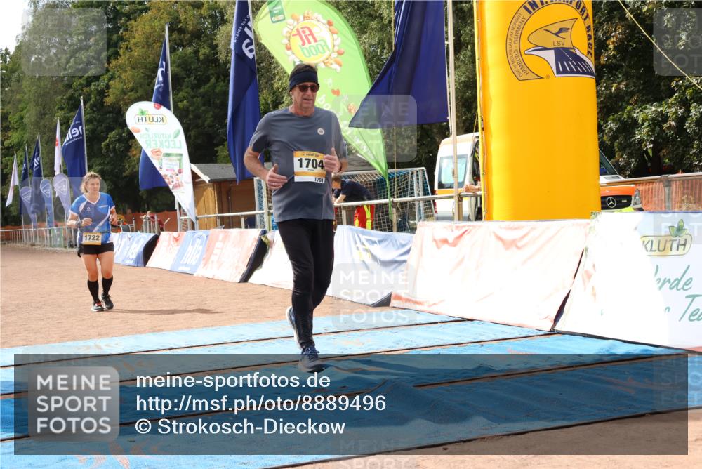 14.09.2025 - Airport Race Strokosch-Dieckow http://msf.ph/oto/8889496 14.09.2025 13:04:07 Ziel 957, 1704, 1722 meine-sportfotos.de