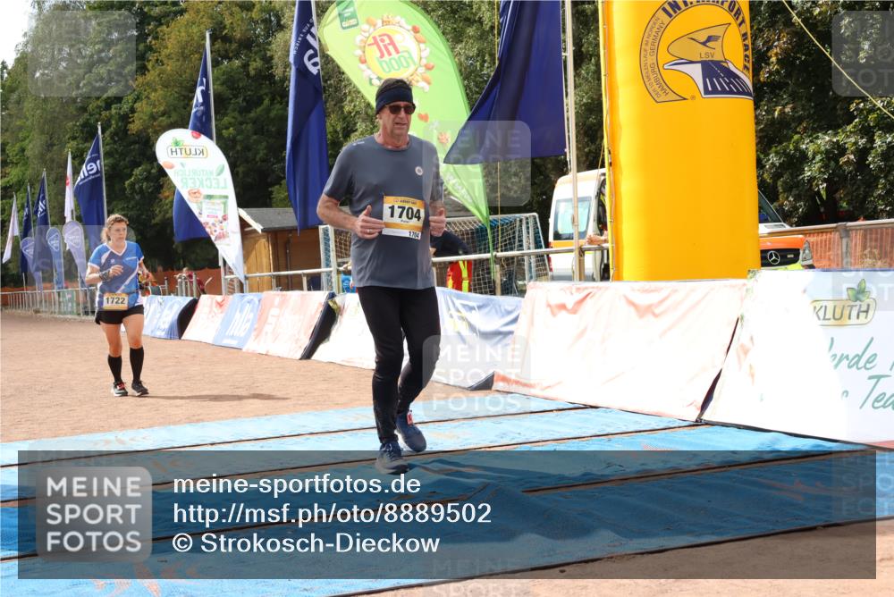 14.09.2025 - Airport Race Strokosch-Dieckow http://msf.ph/oto/8889502 14.09.2025 13:04:07 Ziel 957, 1704, 1722 meine-sportfotos.de
