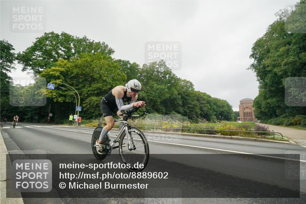14.09.2025 - Stadtparktriathlon Michael Burmester http://msf.ph/oto/8889602 14.09.2025 09:17:17 Radfahren 312, 325, 369, 387, 391, 408, 416, 463 meine-sportfotos.de