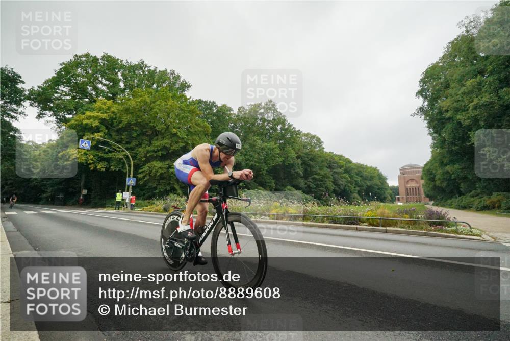 14.09.2025 - Stadtparktriathlon Michael Burmester http://msf.ph/oto/8889608 14.09.2025 09:17:21 Radfahren 313, 335, 387, 408, 416, 436, 463 meine-sportfotos.de