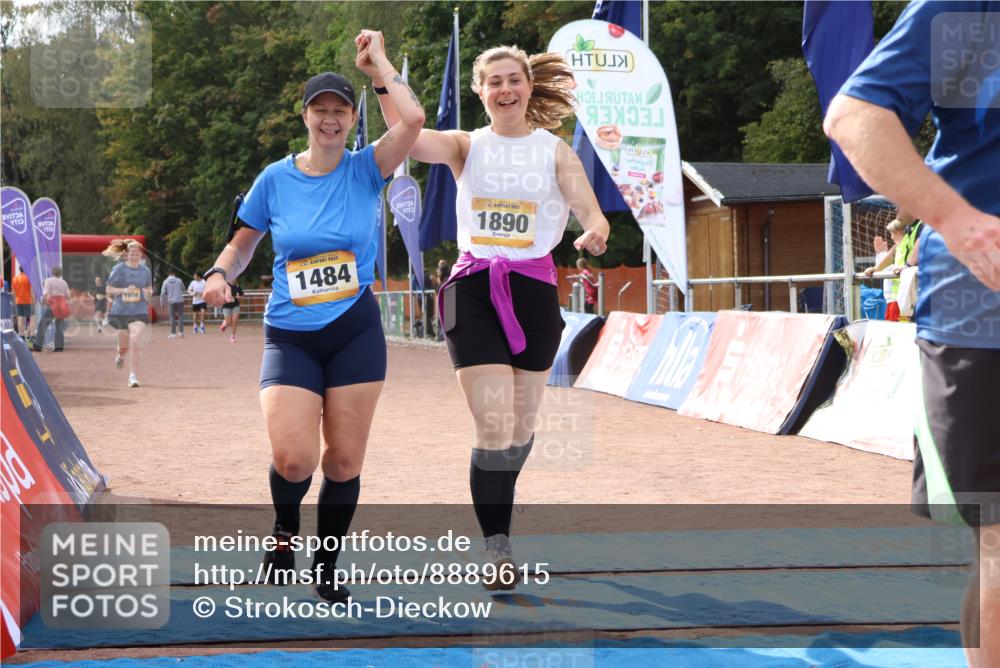 14.09.2025 - Airport Race Strokosch-Dieckow http://msf.ph/oto/8889615 14.09.2025 13:04:18 Ziel 957, 1008, 1484, 1890 meine-sportfotos.de