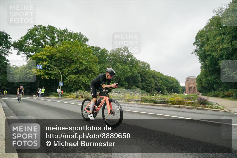 14.09.2025 - Stadtparktriathlon Michael Burmester http://msf.ph/oto/8889650 14.09.2025 09:18:13 Radfahren 307, 317, 332, 344, 420, 456, 459, 468, 474, 481 meine-sportfotos.de