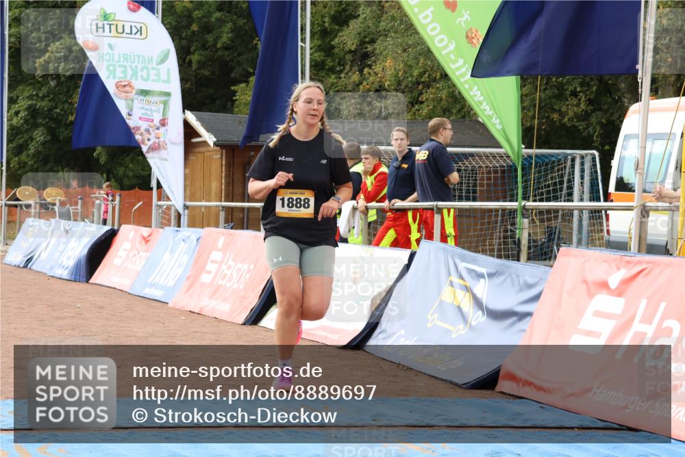 14.09.2025 - Airport Race Strokosch-Dieckow http://msf.ph/oto/8889697 14.09.2025 13:04:33 Ziel 881, 922, 1361, 1888 meine-sportfotos.de