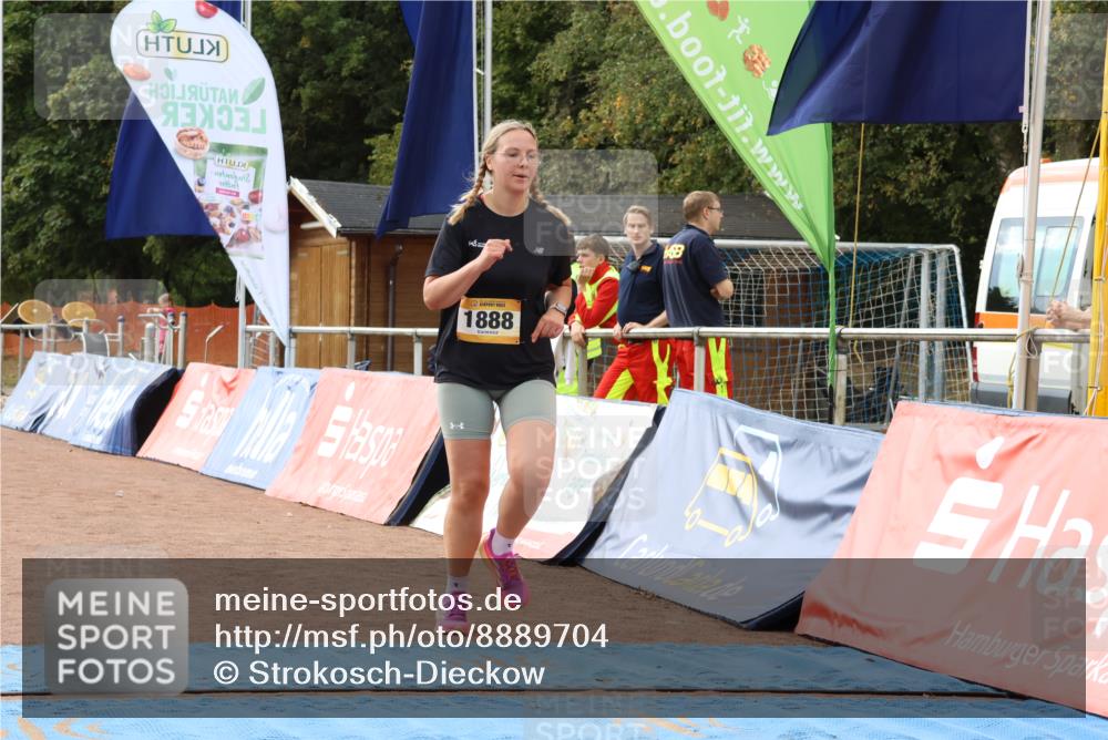 14.09.2025 - Airport Race Strokosch-Dieckow http://msf.ph/oto/8889704 14.09.2025 13:04:33 Ziel 881, 922, 1361, 1888 meine-sportfotos.de