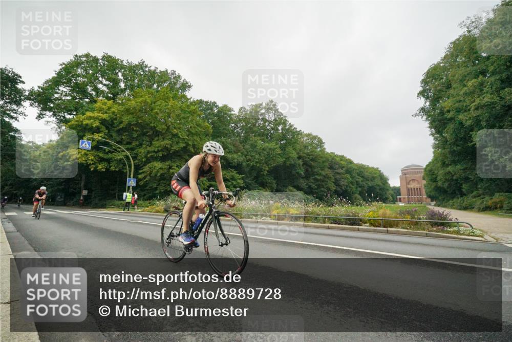 14.09.2025 - Stadtparktriathlon Michael Burmester http://msf.ph/oto/8889728 14.09.2025 09:19:33 Radfahren 425, 439, 443, 477, 479, 492, 494, 495, 497 meine-sportfotos.de