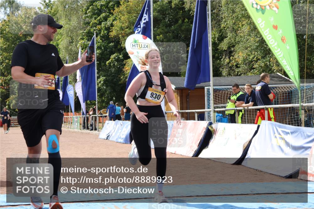 14.09.2025 - Airport Race Strokosch-Dieckow http://msf.ph/oto/8889923 14.09.2025 13:05:46 Ziel 930 meine-sportfotos.de