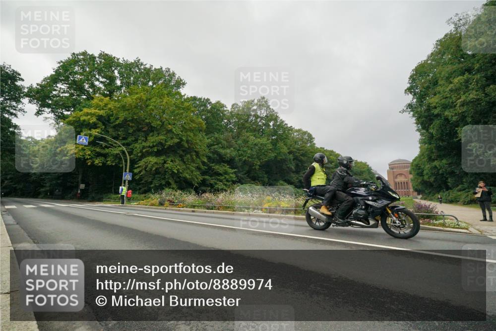 14.09.2025 - Stadtparktriathlon Michael Burmester http://msf.ph/oto/8889974 14.09.2025 09:25:06 Radfahren 502 meine-sportfotos.de