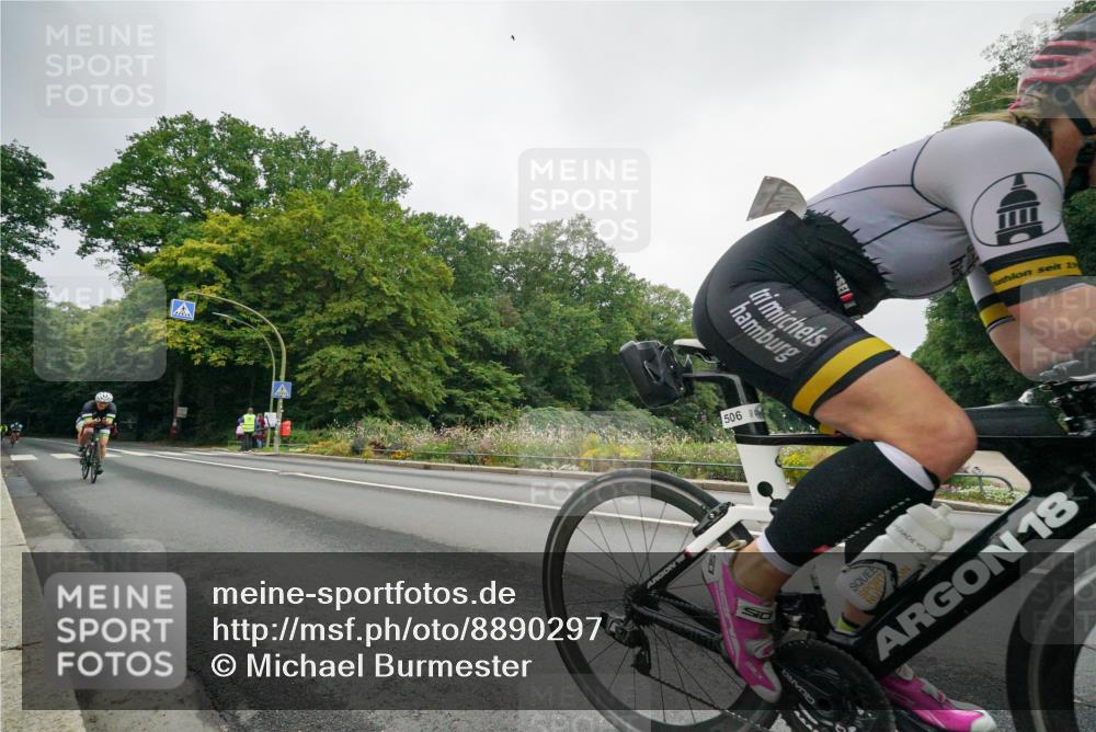14.09.2025 - Stadtparktriathlon Michael Burmester http://msf.ph/oto/8890297 14.09.2025 09:35:11 Radfahren 400, 430, 445, 456, 494, 506 meine-sportfotos.de