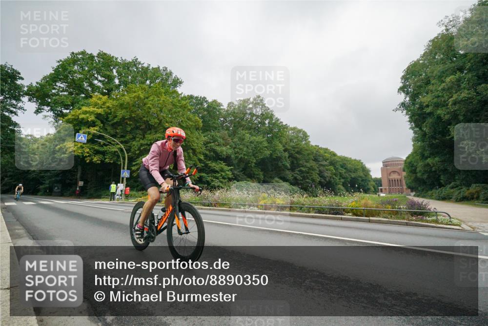 14.09.2025 - Stadtparktriathlon Michael Burmester http://msf.ph/oto/8890350 14.09.2025 09:37:07 Radfahren 423, 500 meine-sportfotos.de