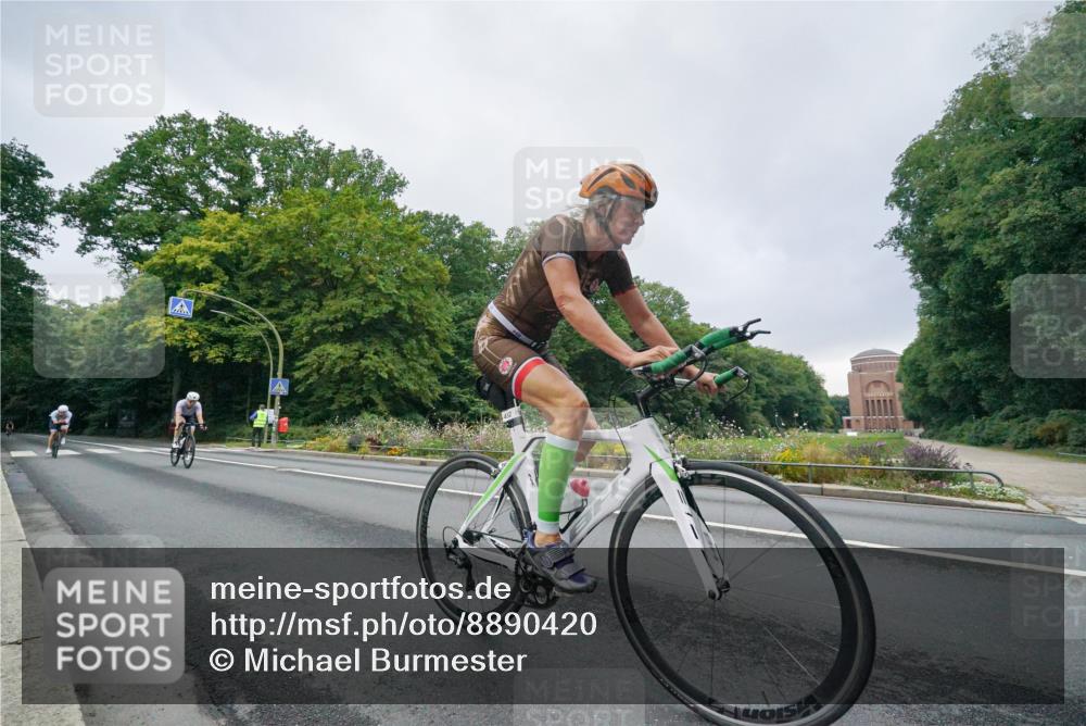 14.09.2025 - Stadtparktriathlon Michael Burmester http://msf.ph/oto/8890420 14.09.2025 09:41:09 Radfahren 439, 452, 459, 469, 472, 503 meine-sportfotos.de