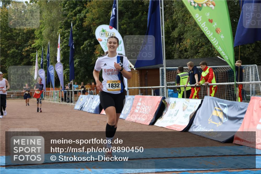 14.09.2025 - Airport Race Strokosch-Dieckow http://msf.ph/oto/8890450 14.09.2025 13:07:23 Ziel 737, 1148, 1832 meine-sportfotos.de