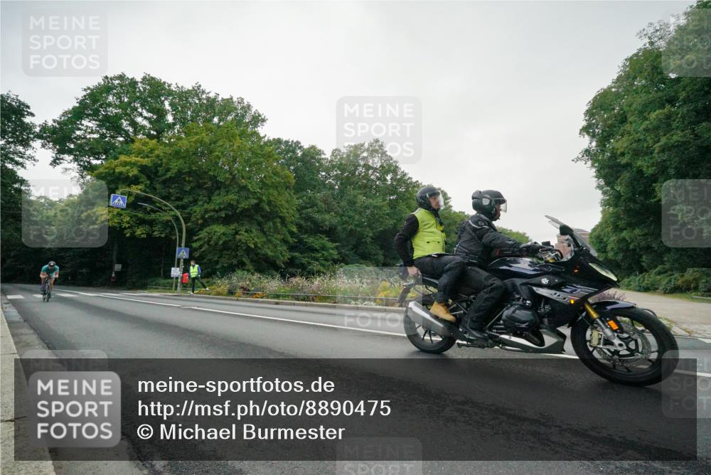 14.09.2025 - Stadtparktriathlon Michael Burmester http://msf.ph/oto/8890475 14.09.2025 09:46:16 Radfahren 574 meine-sportfotos.de