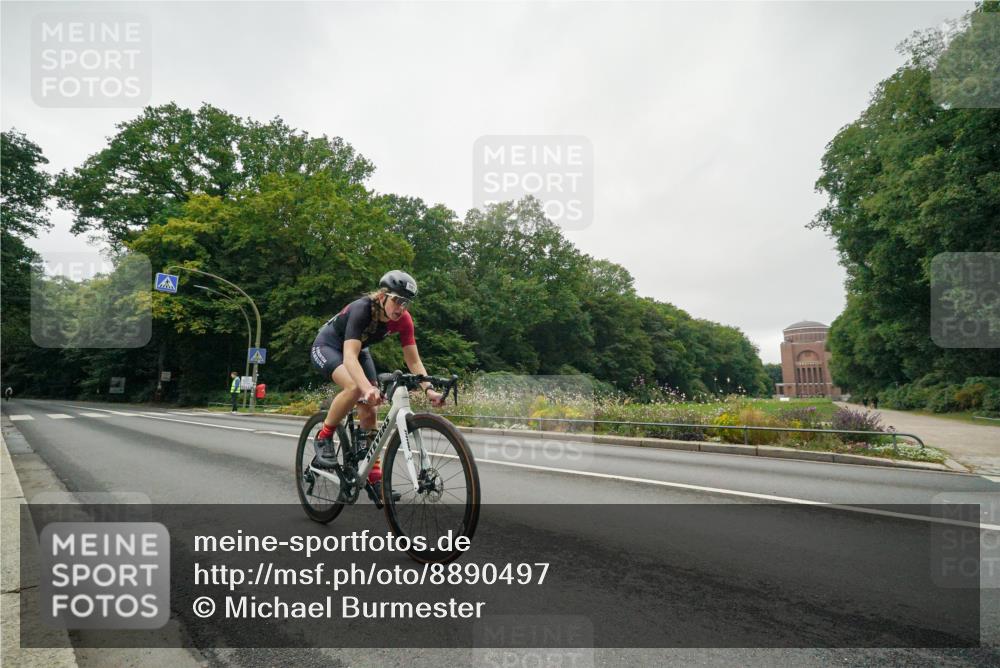 14.09.2025 - Stadtparktriathlon Michael Burmester http://msf.ph/oto/8890497 14.09.2025 09:47:55 Radfahren 469, 503 meine-sportfotos.de