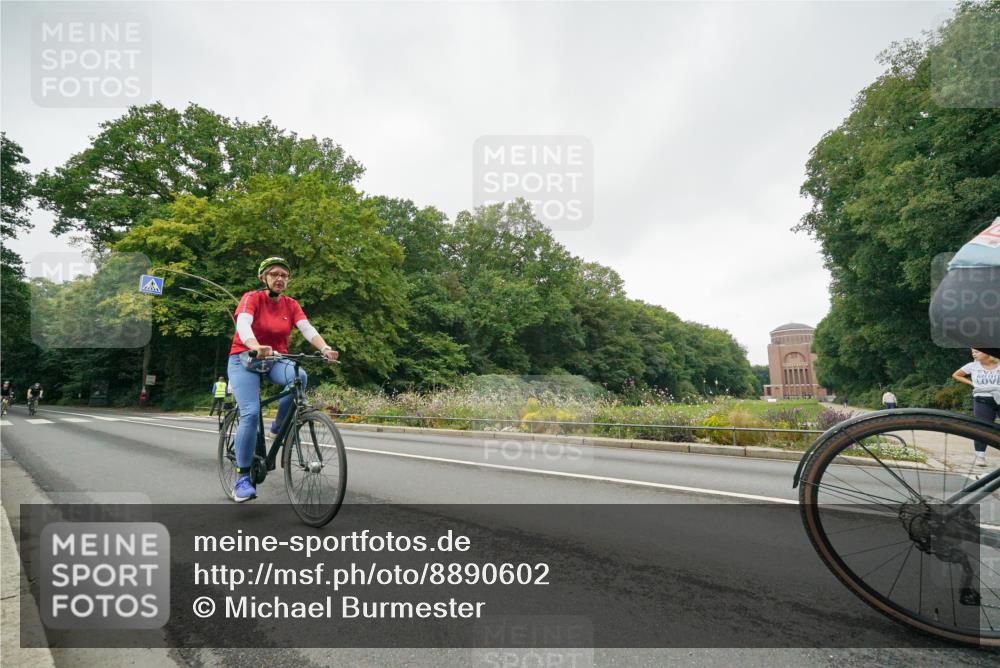 14.09.2025 - Stadtparktriathlon Michael Burmester http://msf.ph/oto/8890602 14.09.2025 09:55:11 Radfahren 509, 530, 532, 534, 554, 555, 571, 573, 578, 592, 602 meine-sportfotos.de